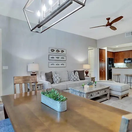 Stunning Ground Floor 1Br Villa #A Steps To Pool